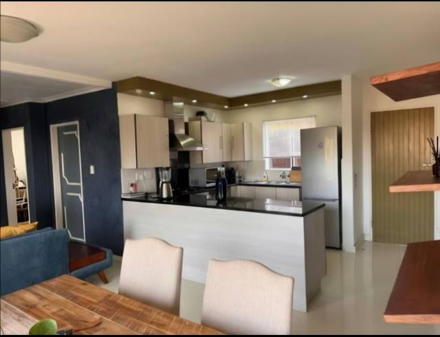 3 BEDROOM SECTIONAL TITLE FOR SALE IN WILGEHEUWEL
